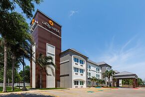 La Quinta Inn & Suites by Wyndham Brownsville North