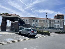 La Quinta Inn & Suites by Wyndham Hesperia Victorville