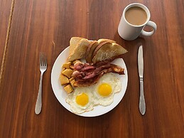 Bedfort Inn & Suites