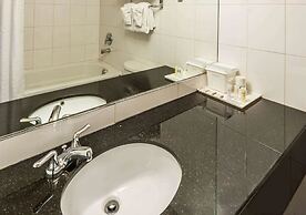 Bedfort Inn & Suites