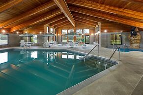 Shell Lake Lodge, a Travelodge by Wyndham