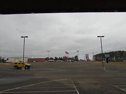 Shell Lake Lodge, a Travelodge by Wyndham