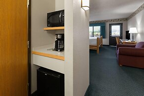 Shell Lake Lodge, a Travelodge by Wyndham