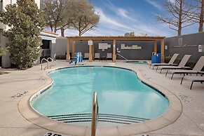 Courtyard Fort Worth I-30 West Near Naval Air Station-JRB