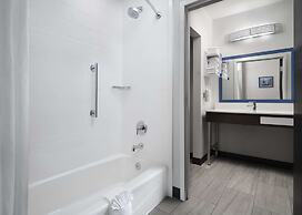 Hampton Inn & Suites Dallas-DFW ARPT W-SH 183 Hurst