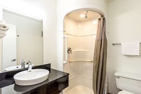 Motel 6 Redding, CA - Central