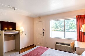 Motel 6 Redding, CA - Central