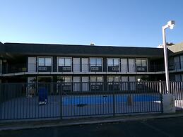 Clarion Pointe Ridgecrest near China Lake Naval Station
