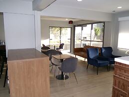 Clarion Pointe Ridgecrest near China Lake Naval Station