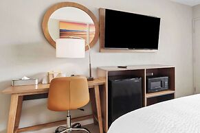 Clarion Pointe Ridgecrest near China Lake Naval Station