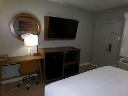 Clarion Pointe Ridgecrest near China Lake Naval Station