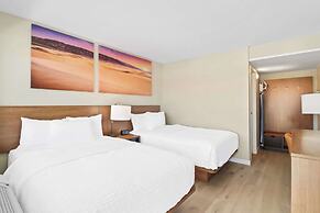 Clarion Pointe Ridgecrest near China Lake Naval Station