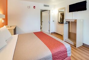 Motel 6 Lenexa, KS - Kansas City Southwest
