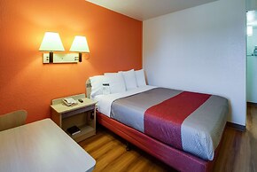 Motel 6 Lenexa, KS - Kansas City Southwest