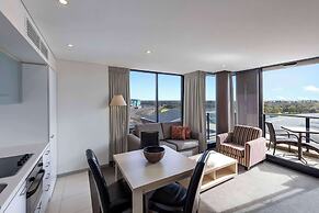 Oaks Adelaide Horizons Suites