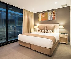 Oaks Adelaide Horizons Suites