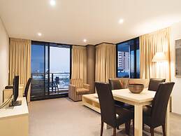 Oaks Adelaide Horizons Suites