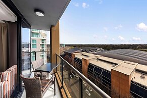Oaks Adelaide Horizons Suites