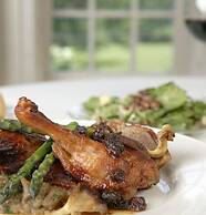 Cameron Estate Inn & Restaurant