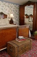 Cameron Estate Inn & Restaurant