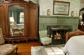 Cameron Estate Inn & Restaurant