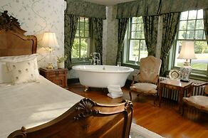 Cameron Estate Inn & Restaurant