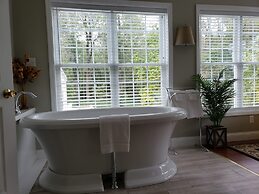 Cameron Estate Inn & Restaurant