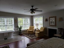 Cameron Estate Inn & Restaurant