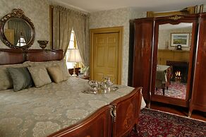 Cameron Estate Inn & Restaurant