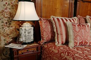 Cameron Estate Inn & Restaurant