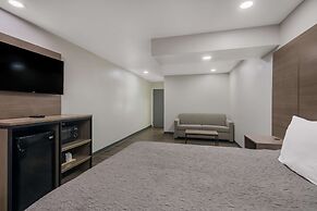 Americas Best Value Inn & Suites Lake Charles at I-210 Exit 5