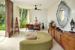 Candi Beach Resort and Spa