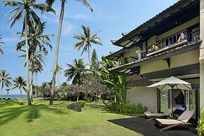 Candi Beach Resort and Spa