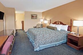 Days Inn by Wyndham Marietta White Water