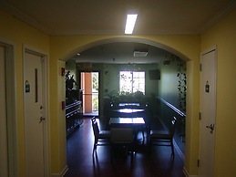 Days Inn by Wyndham Marietta White Water