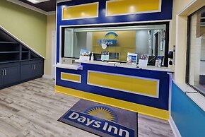 Days Inn by Wyndham Dickinson TX