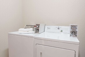 Days Inn by Wyndham Dickinson TX