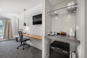 Best Western Plus Buckingham International