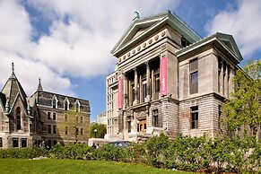 Hotel Universel Montreal