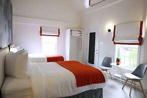 Auberge Du Grand Lac