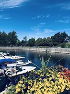 Auberge Du Grand Lac