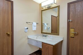 Super 8 by Wyndham Charleston/Sikeston East MO