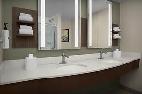 Hilton Garden Inn Westbury