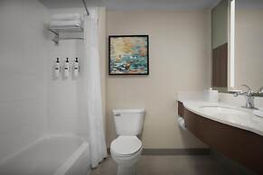 Hilton Garden Inn Westbury