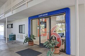 Motel 6 Palm Springs, CA - East - Palm Canyon