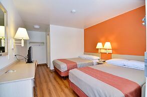 Motel 6 Palm Springs, CA - East - Palm Canyon