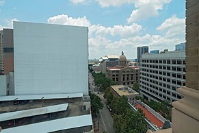 Hotel ICON Autograph Collection by Marriott