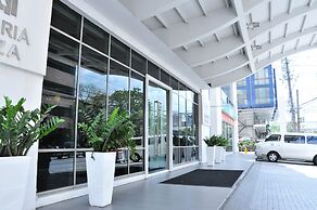 Astoria Plaza