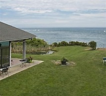 Stage Neck Inn