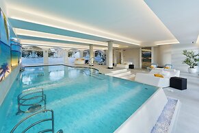 Vip's Motel Luxury Accommodation & Spa
